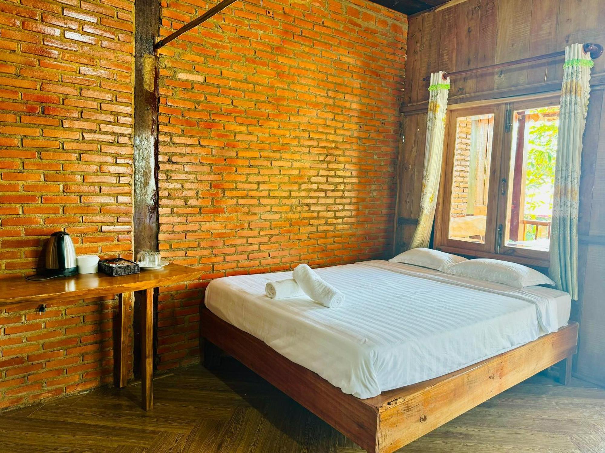 Lava Rock Viet Nam Lodge Anhfly Resort Nam Cat Tien Esterno foto