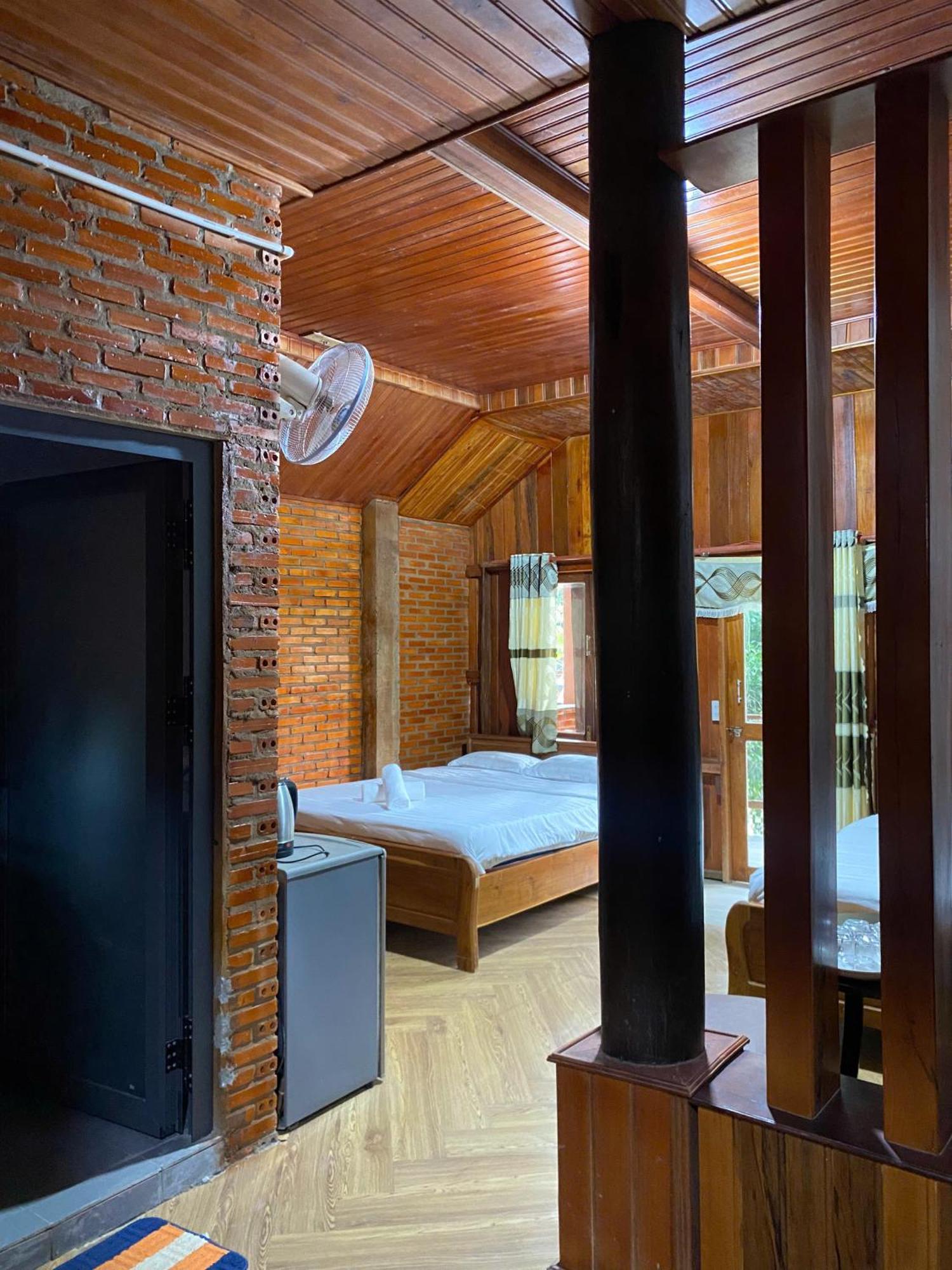 Lava Rock Viet Nam Lodge Anhfly Resort Nam Cat Tien Esterno foto
