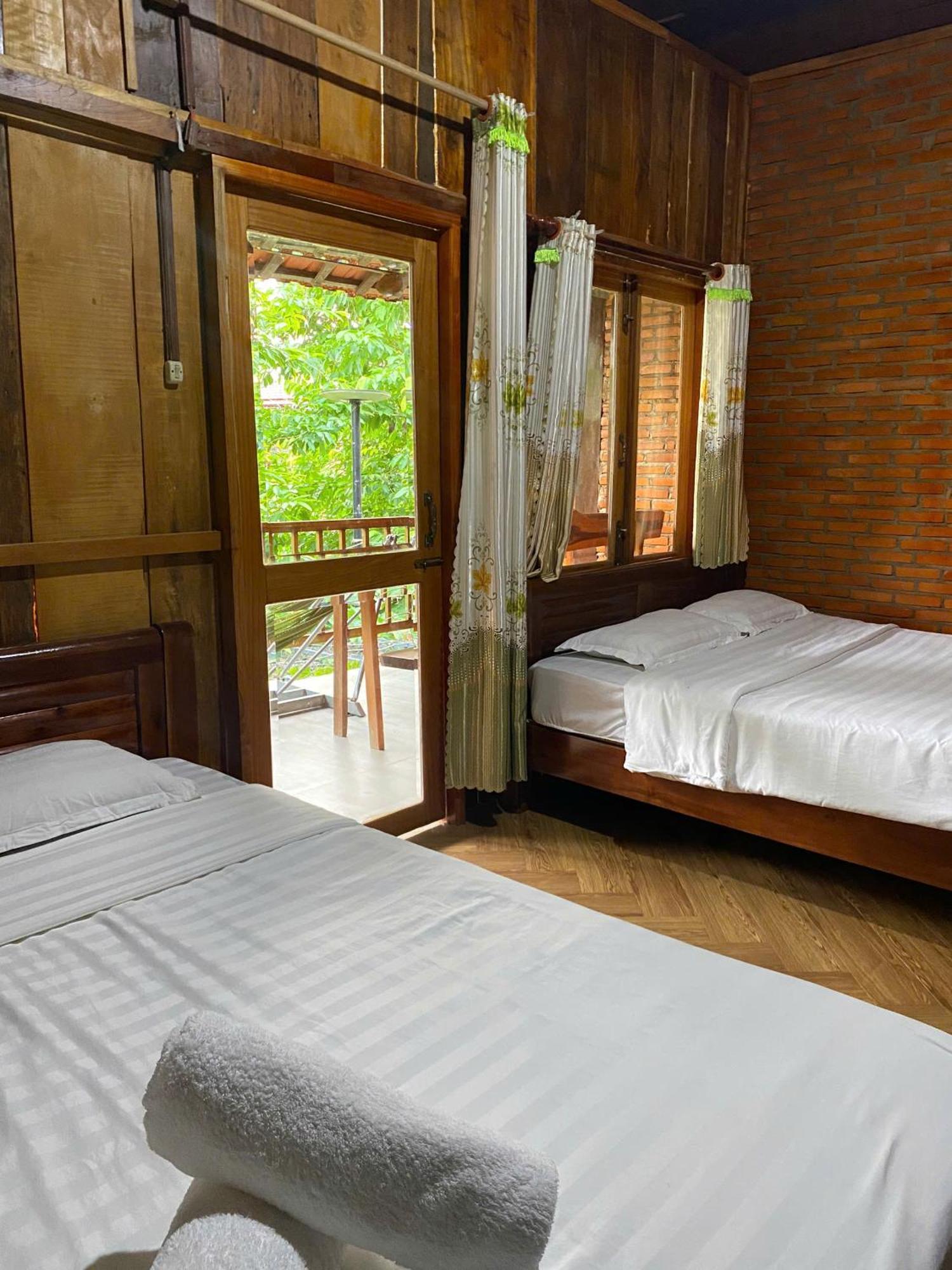 Lava Rock Viet Nam Lodge Anhfly Resort Nam Cat Tien Esterno foto