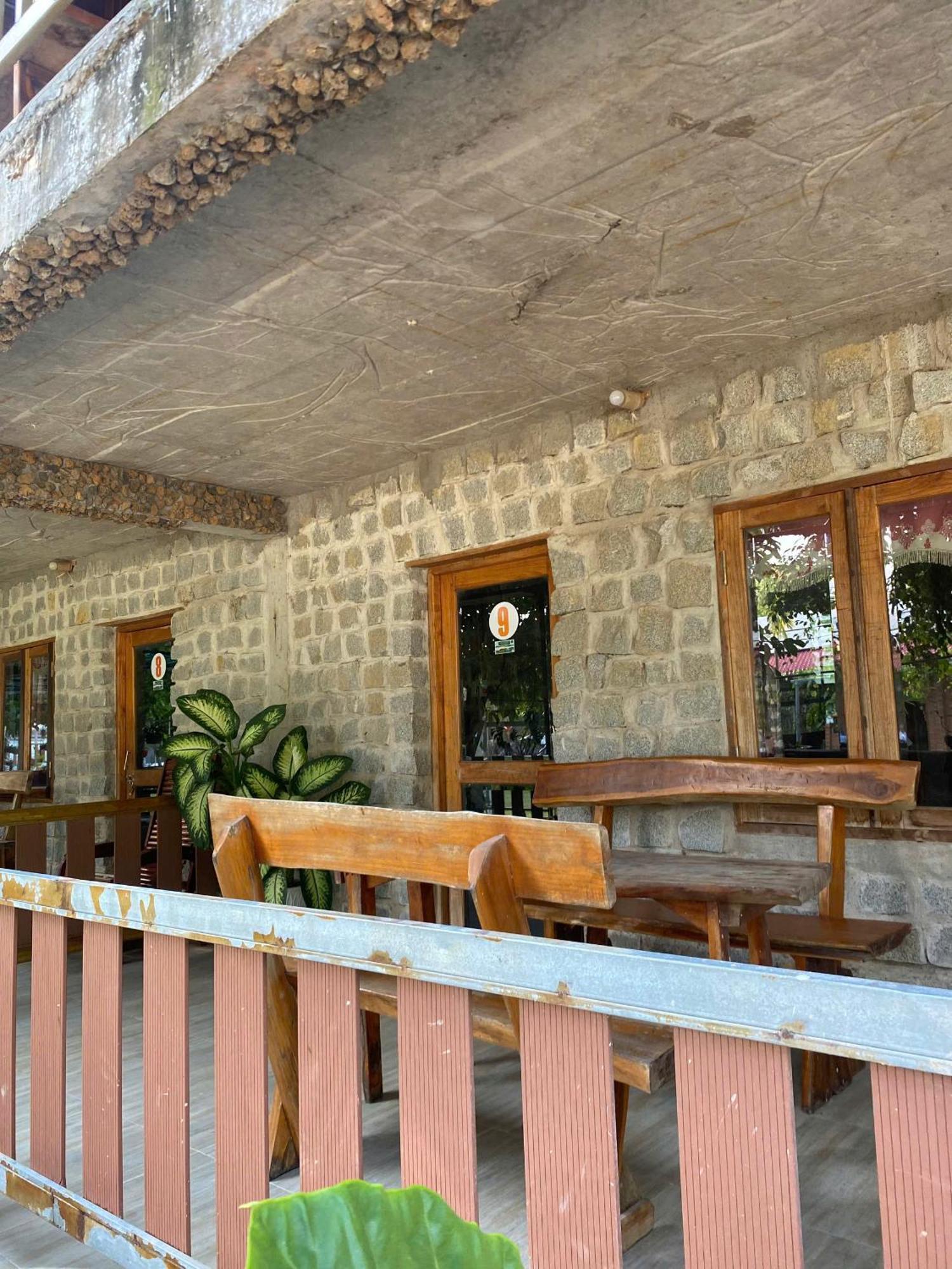 Lava Rock Viet Nam Lodge Anhfly Resort Nam Cat Tien Esterno foto